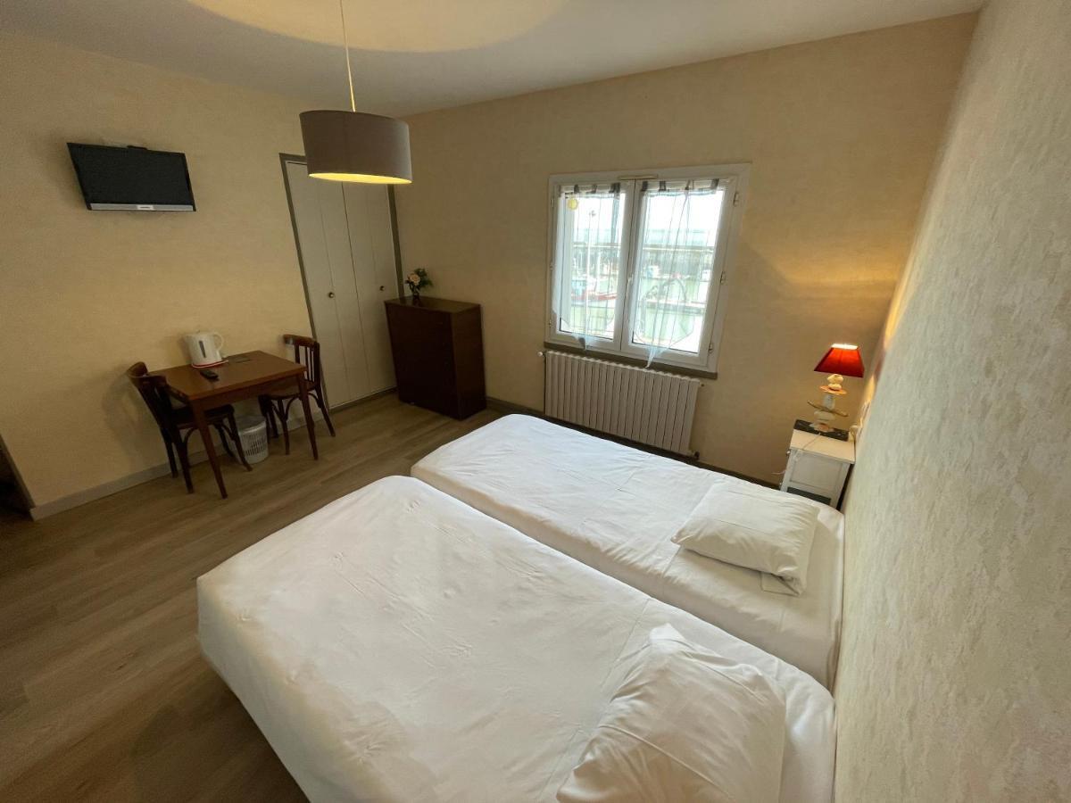 Logis Hotel Le Terminus Bourcefranc Екстер'єр фото