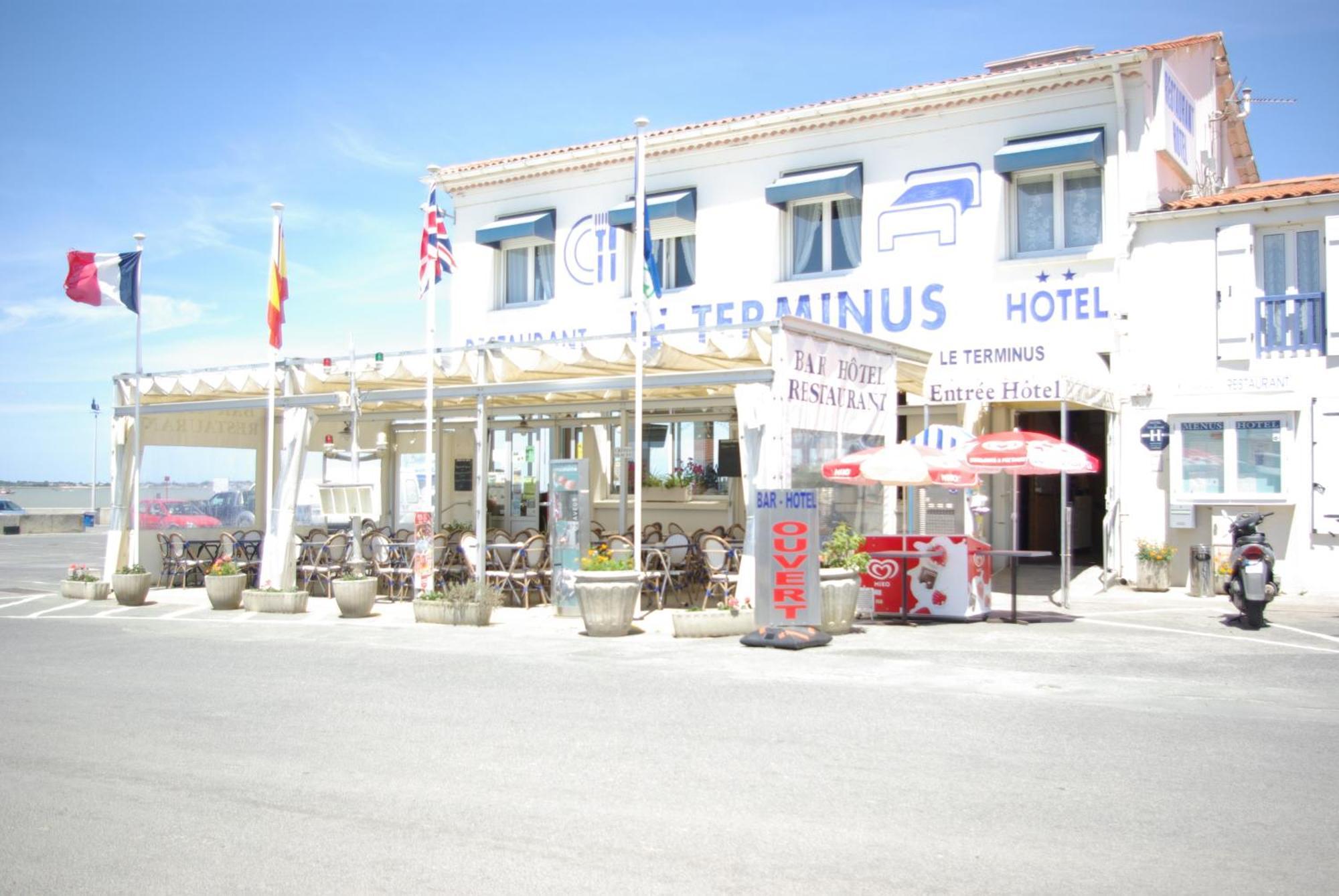 Logis Hotel Le Terminus Bourcefranc Екстер'єр фото