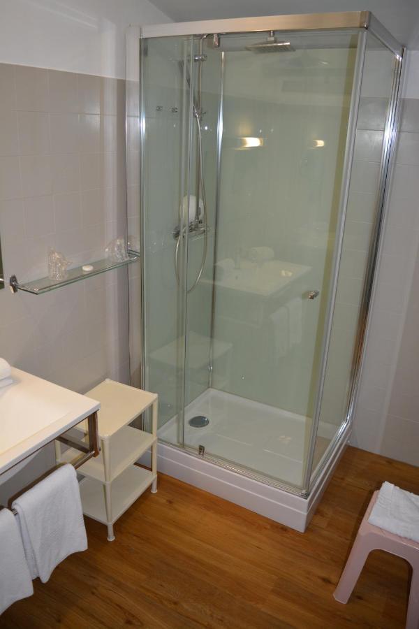 Logis Hotel Le Terminus Bourcefranc Екстер'єр фото